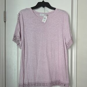 NWT Neiman Marcus Lavendar Top With Lace Accents